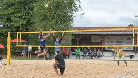 Gold für Paul Becker in der heimischen Sparkassen-Beach-Arena